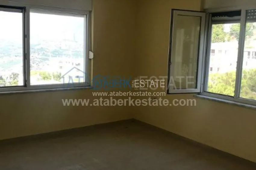 Приобрести Вилла с садом и потрясающим видом, ждет своего нового владельца! 10 