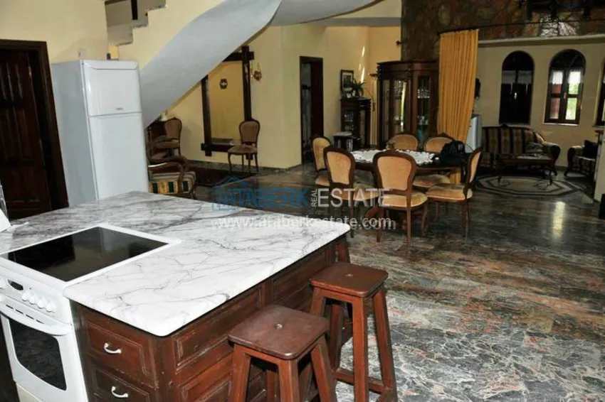 Приобрести Вилла - Замок у побережья Средиземного моря. 11 