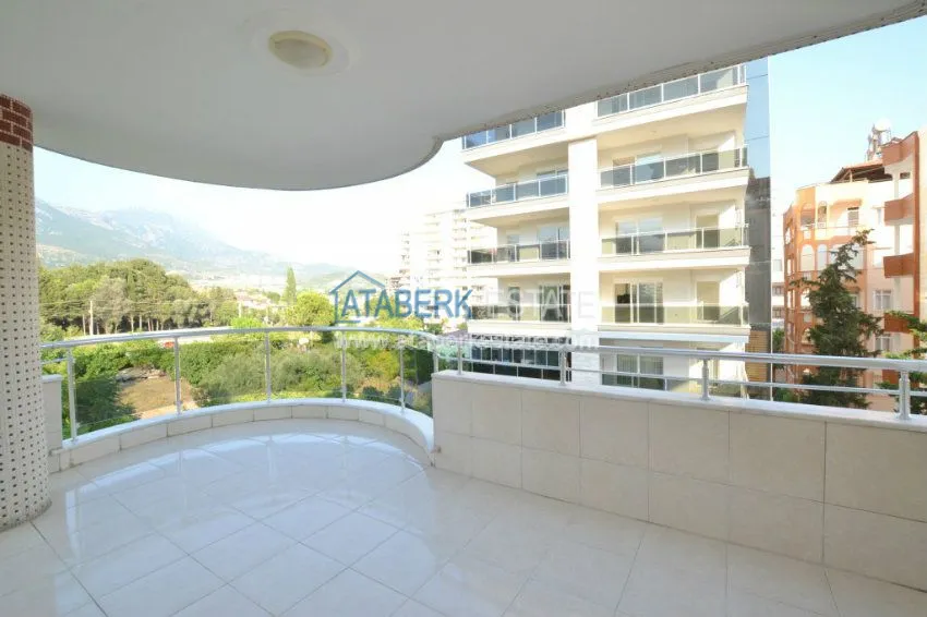 Приобрести Просторные апартаменты в 350 метрах от пляжей. 4 