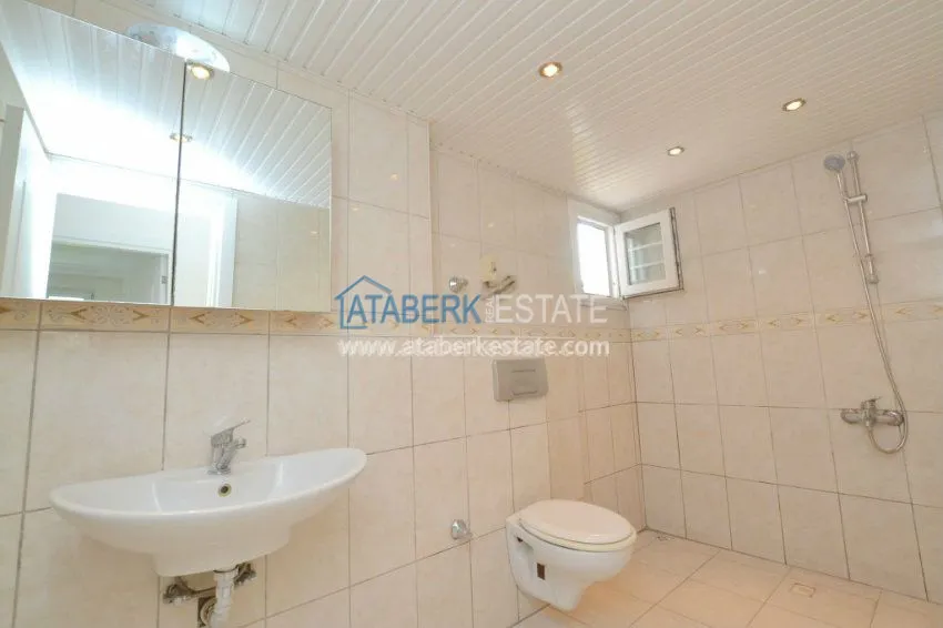 Приобрести Просторные апартаменты в 350 метрах от пляжей. 8 