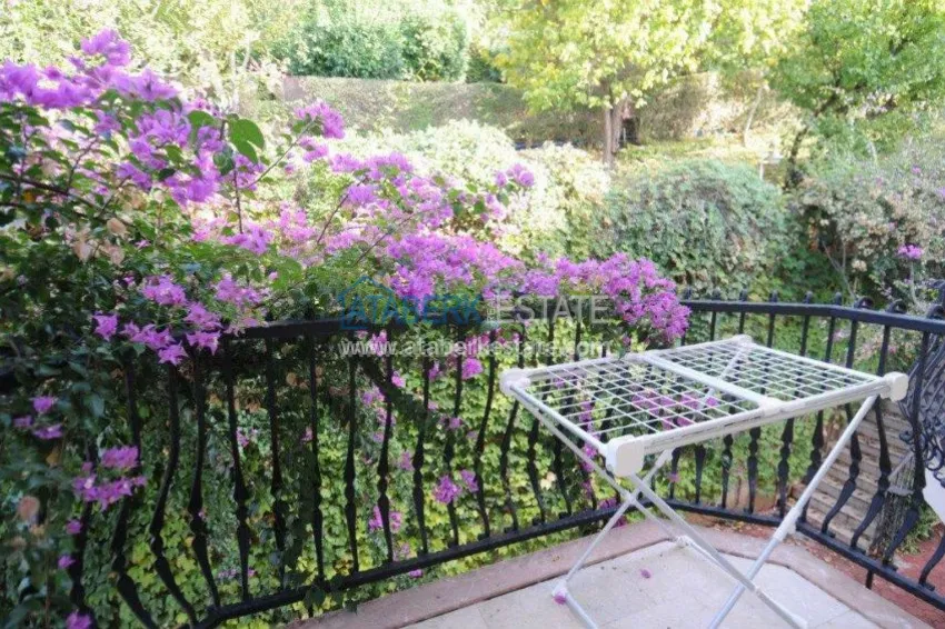 Приобрести Меблированная вилла с тремя спальнями в Голд Сити. 7 