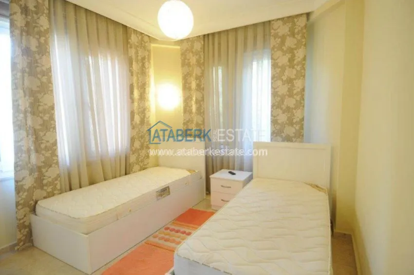 Приобрести Меблированная вилла с тремя спальнями в Голд Сити. 8 