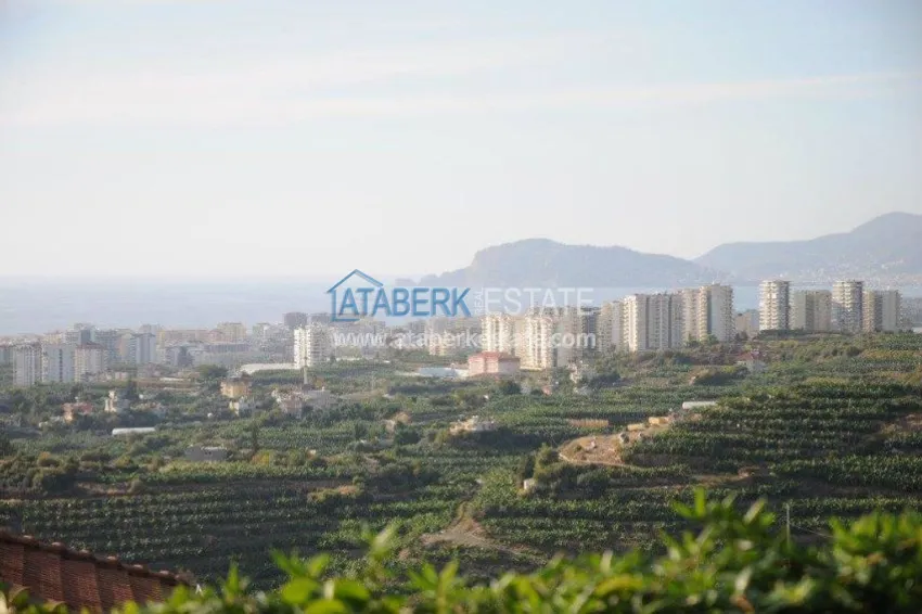 Приобрести Меблированная вилла с тремя спальнями в Голд Сити. 18 