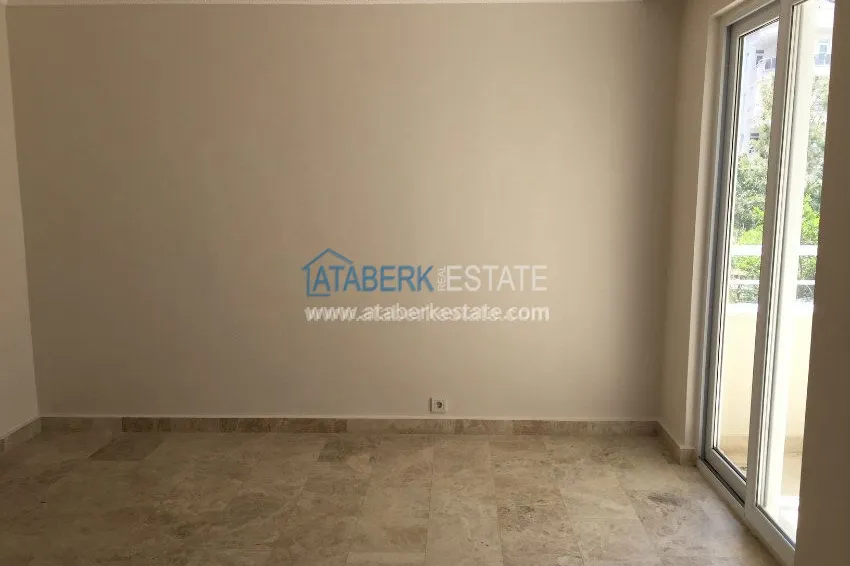 Приобрести Продается солнечная квартира с двумя спальнями. 6 