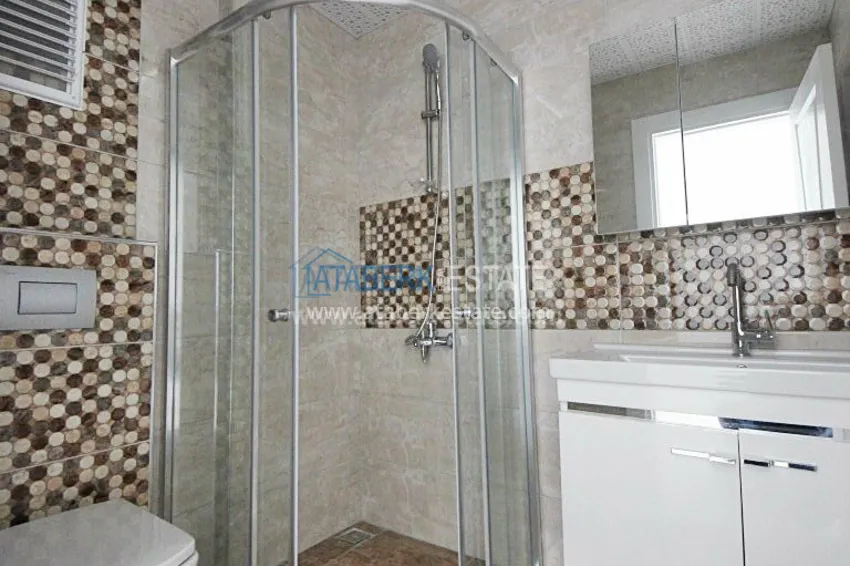 Приобрести Просторные апартаменты в потрясающим видом на море и горы. 3 