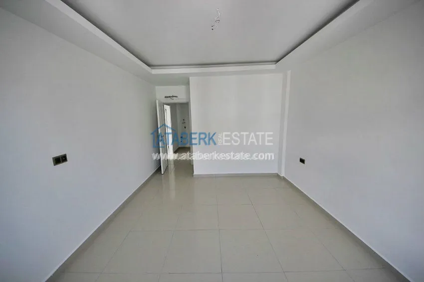 Приобрести Просторные апартаменты в потрясающим видом на море и горы. 10 