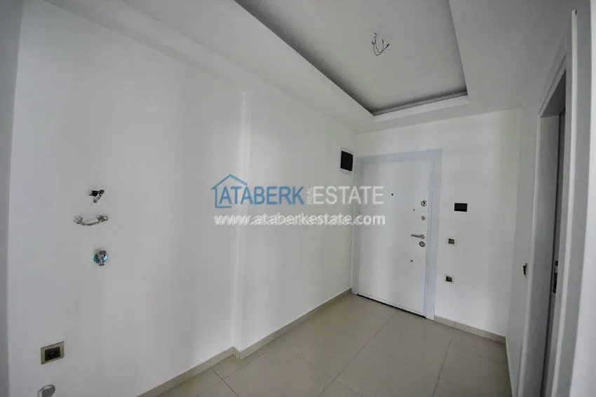 Приобрести Просторные апартаменты в потрясающим видом на море и горы. 12 