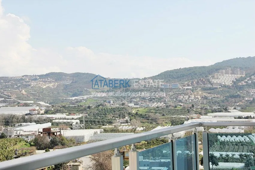 Приобрести Просторные апартаменты в потрясающим видом на море и горы. 14 