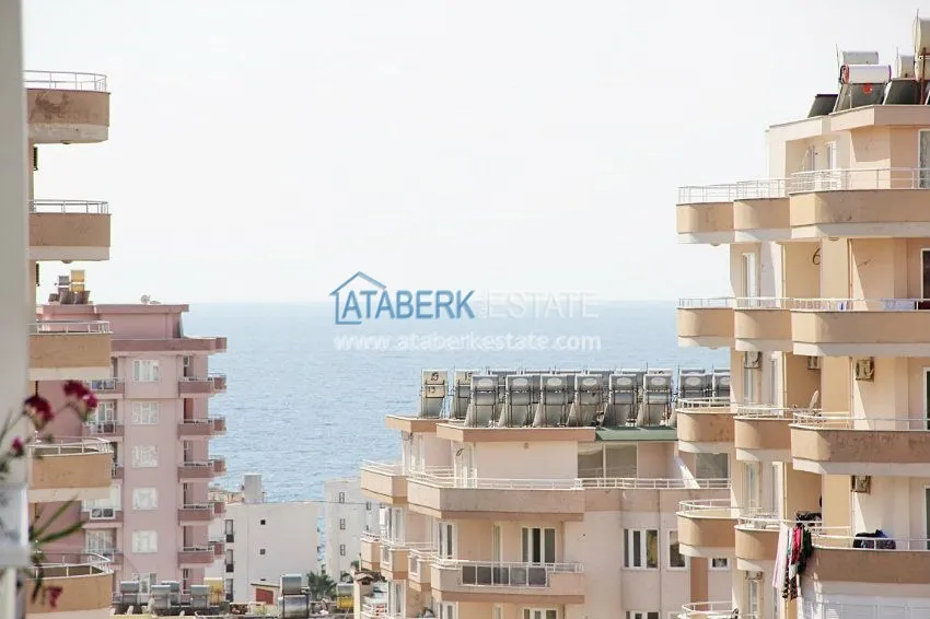 Приобрести Просторные апартаменты в потрясающим видом на море и горы. 15 