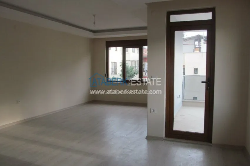 Приобрести Дуплекс из 5ти комнат в 400 метрах от пляжей Клеопатры. 4 