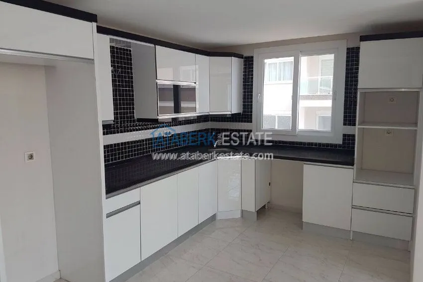 Приобрести Просторные апартаменты 2+1 в районе Махмутлар 15 