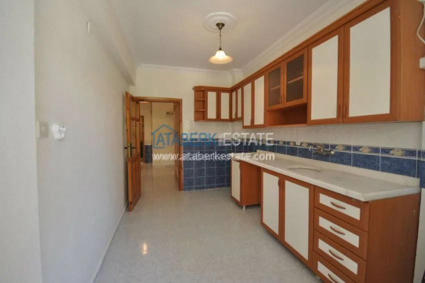 Приобрести Большая квартира в городском доме. 3 