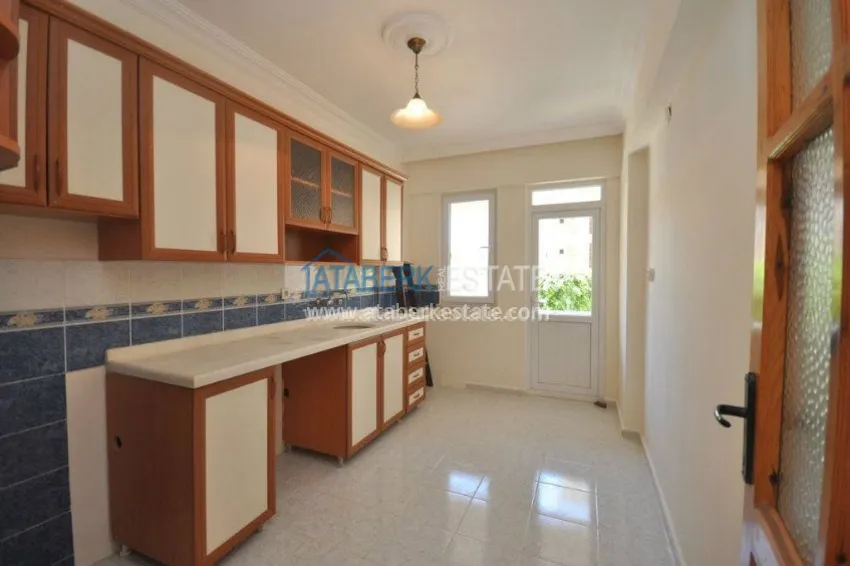 Приобрести Большая квартира в городском доме. 13 