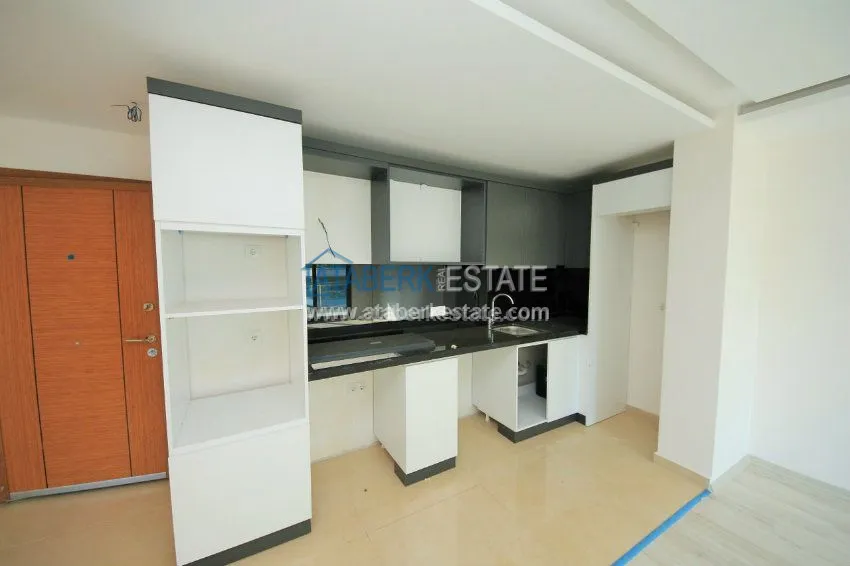 Приобрести Двухкомнатная квартира в комплексе с крытым бассейном район Каргыджак 6 