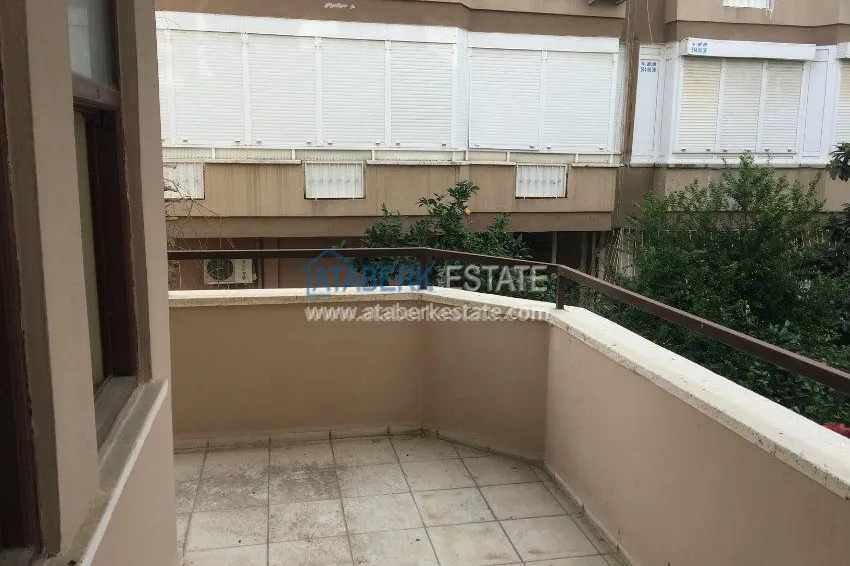 Приобрести Бюджетная квартира 1+1 в городском доме. 5 