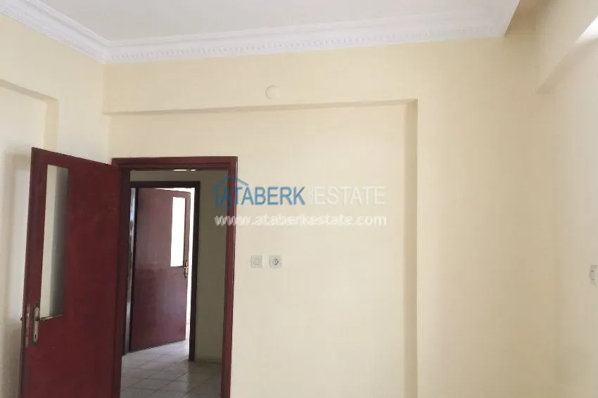 Приобрести Бюджетная квартира 1+1 в городском доме. 13 