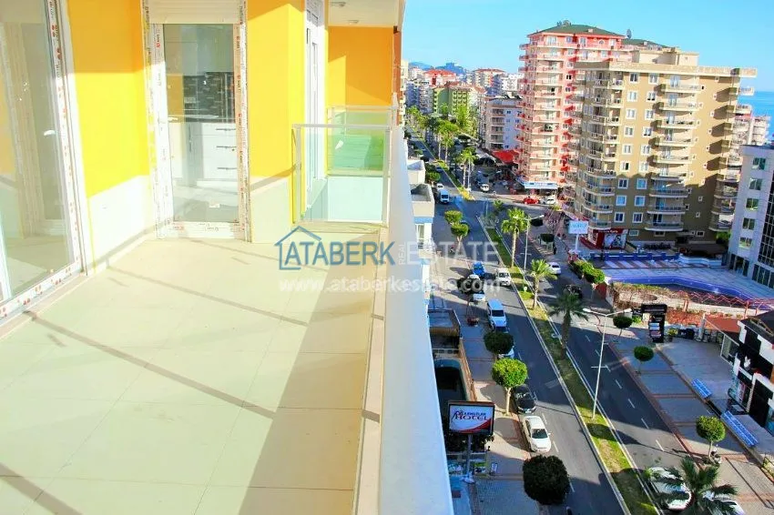 Приобрести Видовая 3+1 в новострое на центральной улице Махмутлара 13 