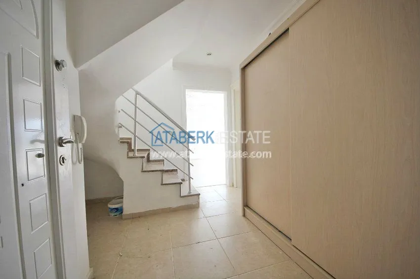 Приобрести Дуплекс с 5 комнатами в 300 мерах от пляжей. 5 