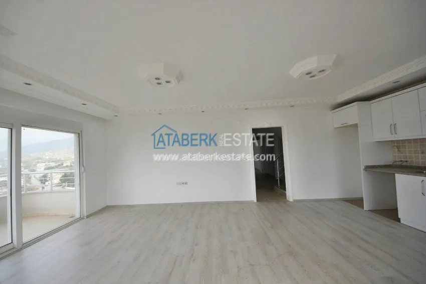 Приобрести Дуплекс с 5 комнатами в 300 мерах от пляжей. 15 