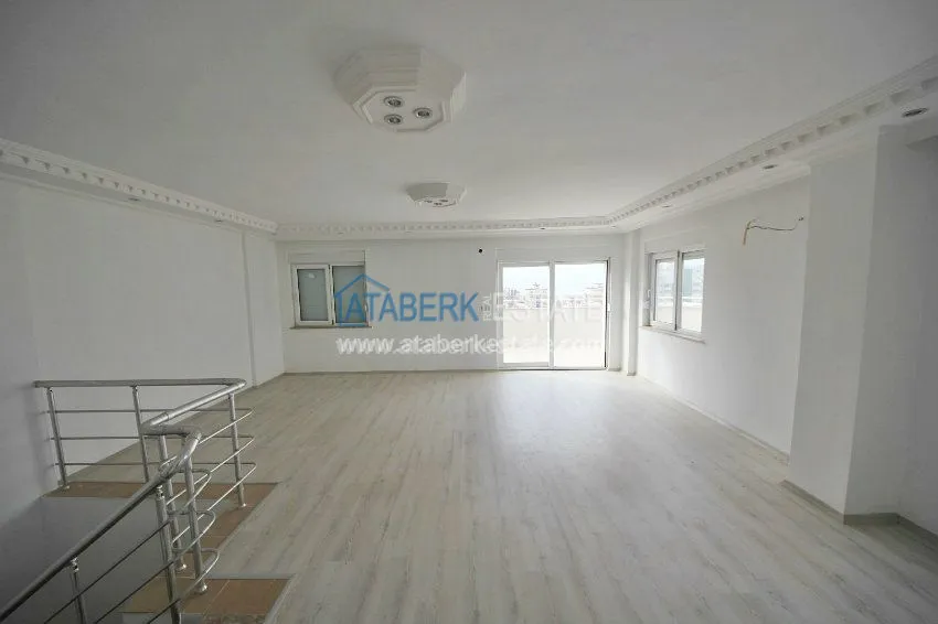 Приобрести Дуплекс с 5 комнатами в 300 мерах от пляжей. 16 