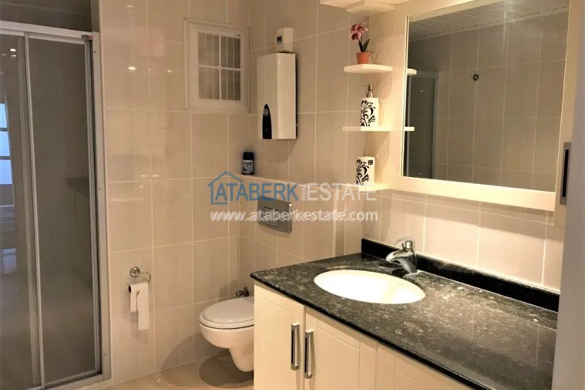 Приобрести Трехкомнатная квартира в популярном европейском районе Оба. 1 