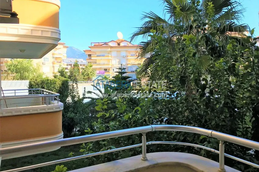 Приобрести Трехкомнатная квартира в популярном европейском районе Оба. 3 