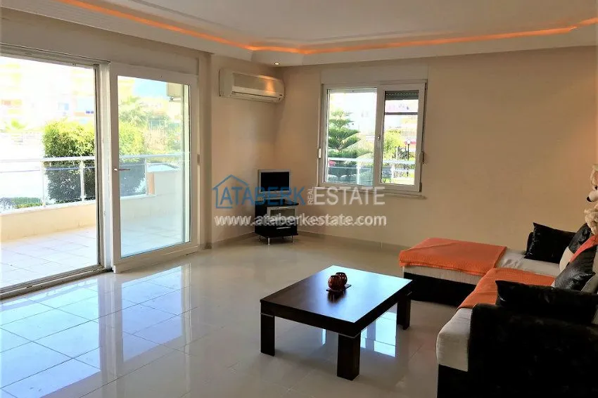 Приобрести Трехкомнатная квартира в популярном европейском районе Оба. 8 