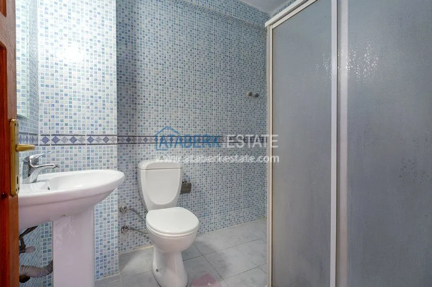 Приобрести Трехкомнатная квартира в Махмутларе 5 