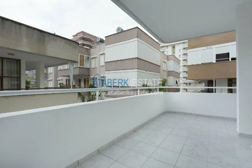 Приобрести Трехкомнатная квартира в Махмутларе 13 