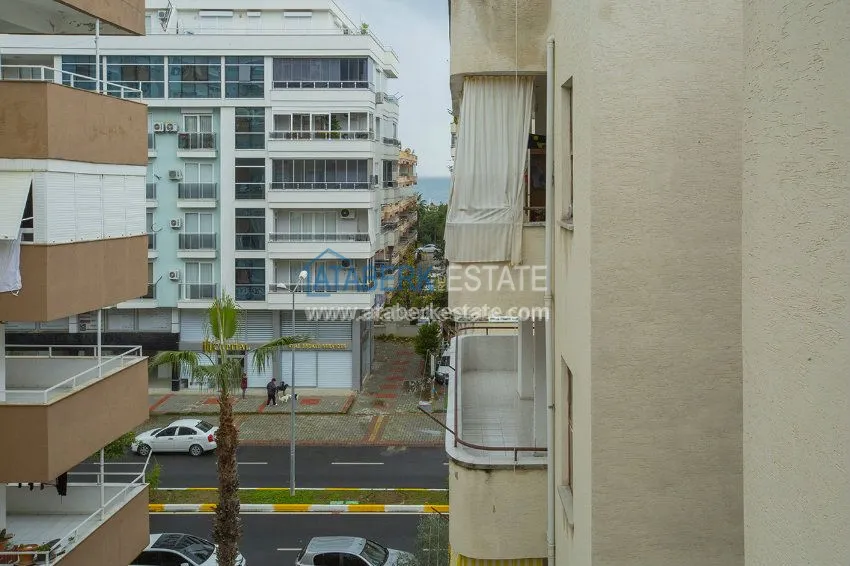 Приобрести Трехкомнатная квартира в Махмутларе 15 