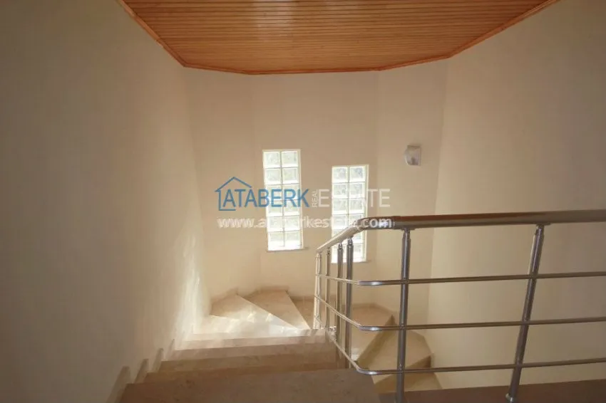 Приобрести Вилла с собственным бассейном и 4 спальнями в районе Махмутлар. 5 