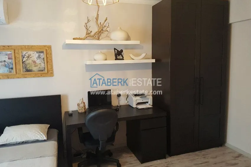 Приобрести Вилла со своим участком земли, с мебелью и техникой, ждет своего хозяина! 32 