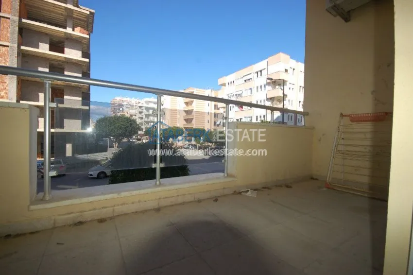 Приобрести Меблированная трехкомнатная квартира в комплексе с бассейном в Алании, 120 м2 15 