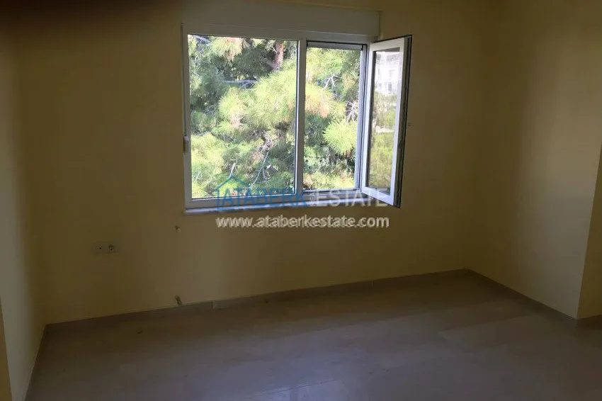 Приобрести Вилла с садом и потрясающим видом, ждет своего нового владельца! 14 