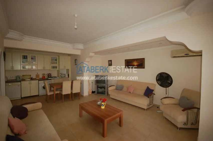 Приобрести Меблированная трехкомнатная квартира в комплексе с бассейном в Алании, 120 м2 23 