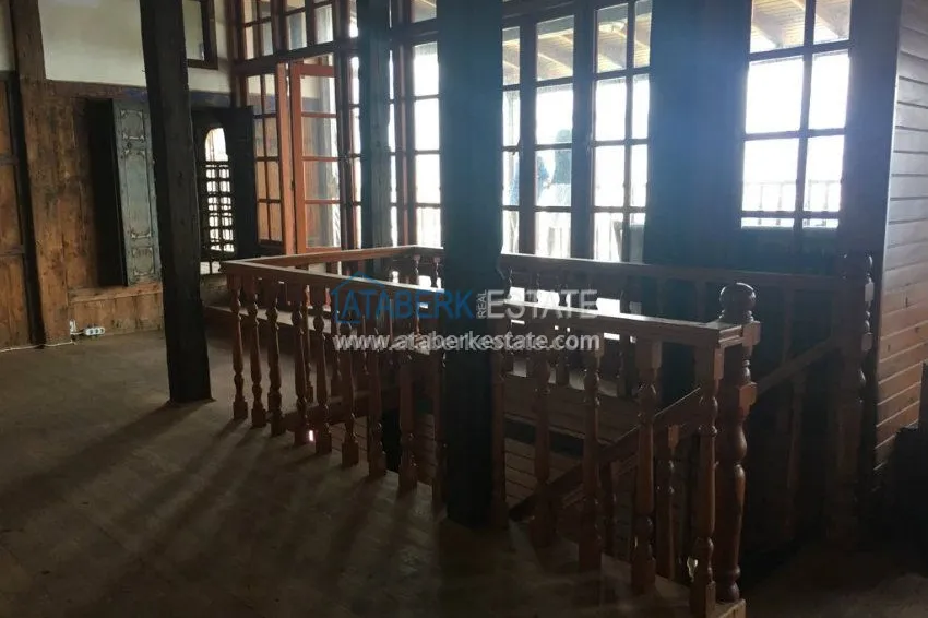 Старинный особняк с потрясающим видом 3 