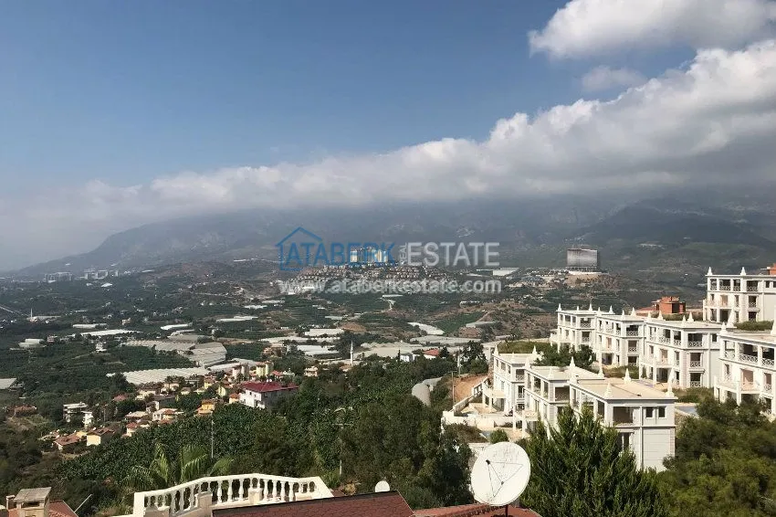 Вилла с садом и потрясающим видом, ждет своего нового владельца! 2 