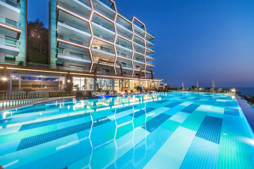 2+1  с частичным видом на море 3 