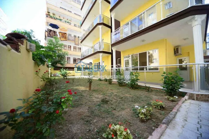 2+1  с частичным видом на море 8 