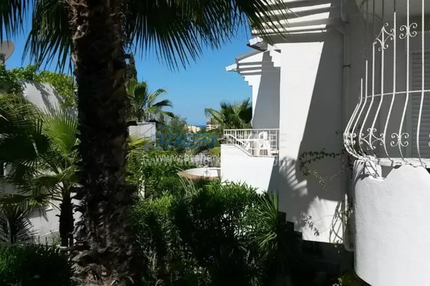 Недорогая вилла у самого лучшего пляжа на побережье 1 