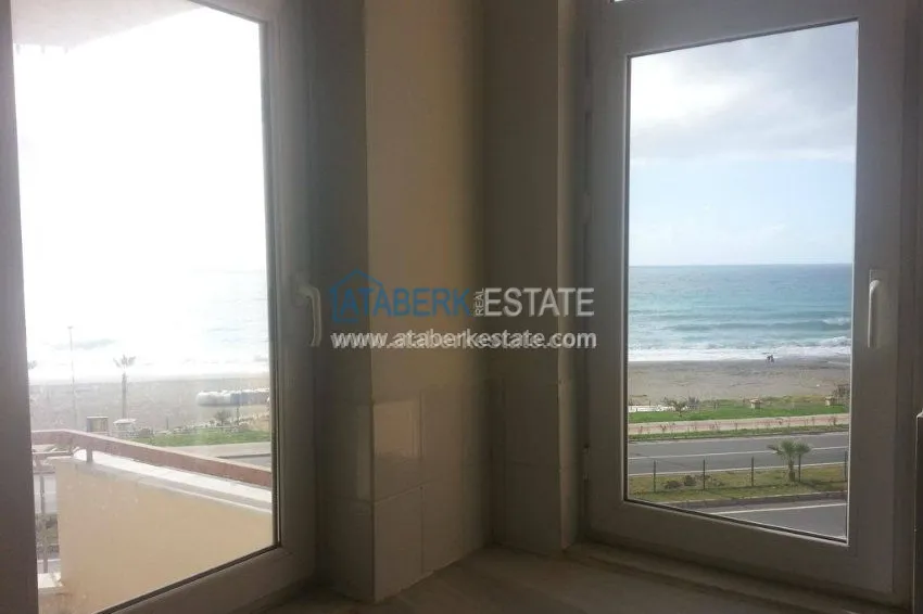 Квартира с видом на море по низкой стоимости на первой береговой линии 7 