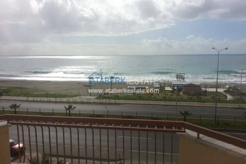 Квартира с видом на море по низкой стоимости на первой береговой линии 11 