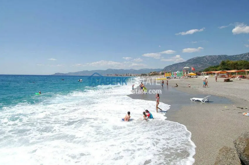 Меблированная вилла с тремя спальнями в Голд Сити. 5 