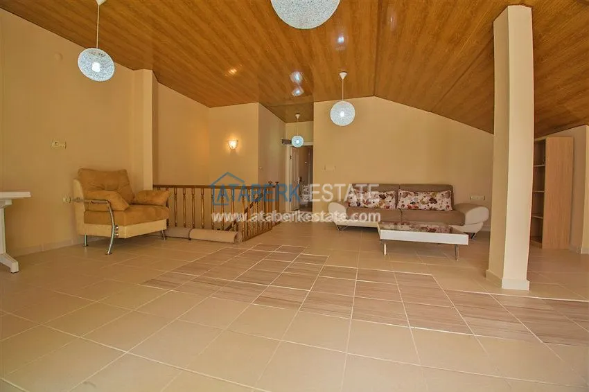 Просторный пентхаус 3+2 в центре Махмутлара 8 