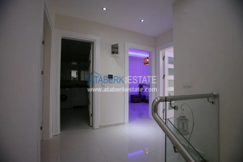 Комплекс с видовыми квартирами всего в 50 метрах от моря 10 