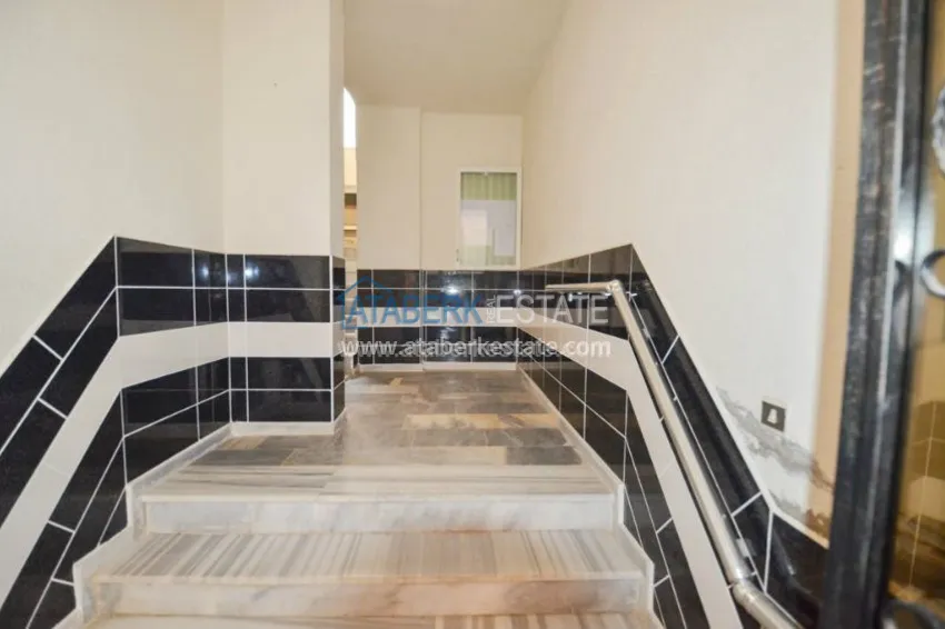 Квартира с мебелью на центральной улице Барбарос в 100 метрах от пляжей. 3 