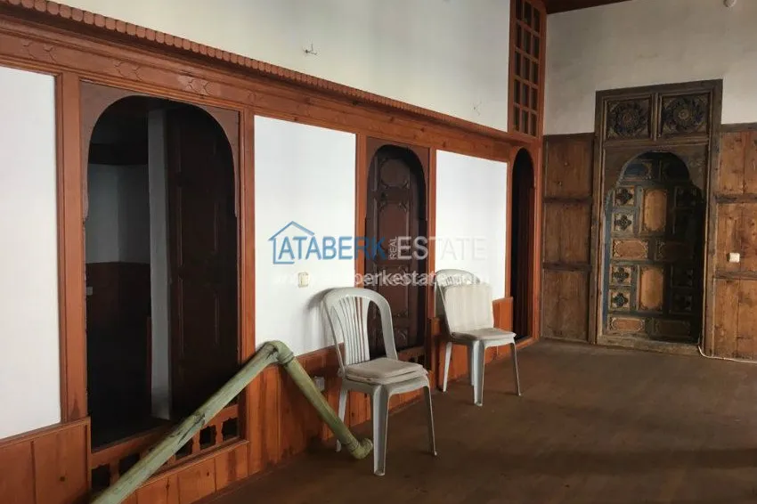 Старинный особняк с потрясающим видом 5 