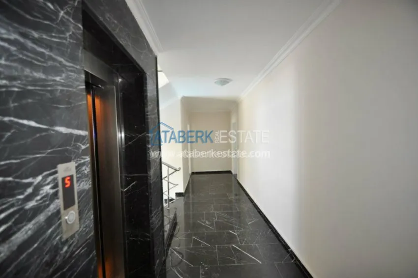 Трехкомнатная квартира на первой линии от моря 3