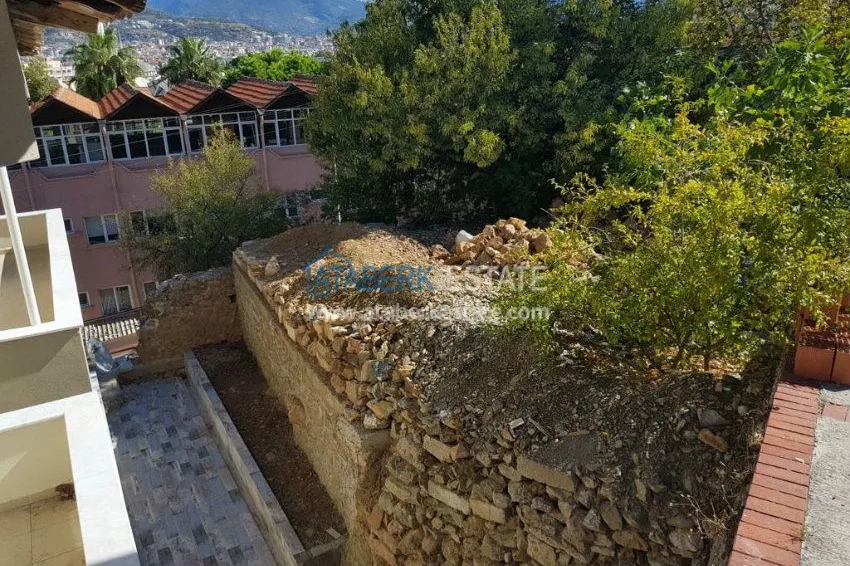 Вилла с апартаментами с панорамным видом в 5 минутах ходьбы от порта Алании. 7 