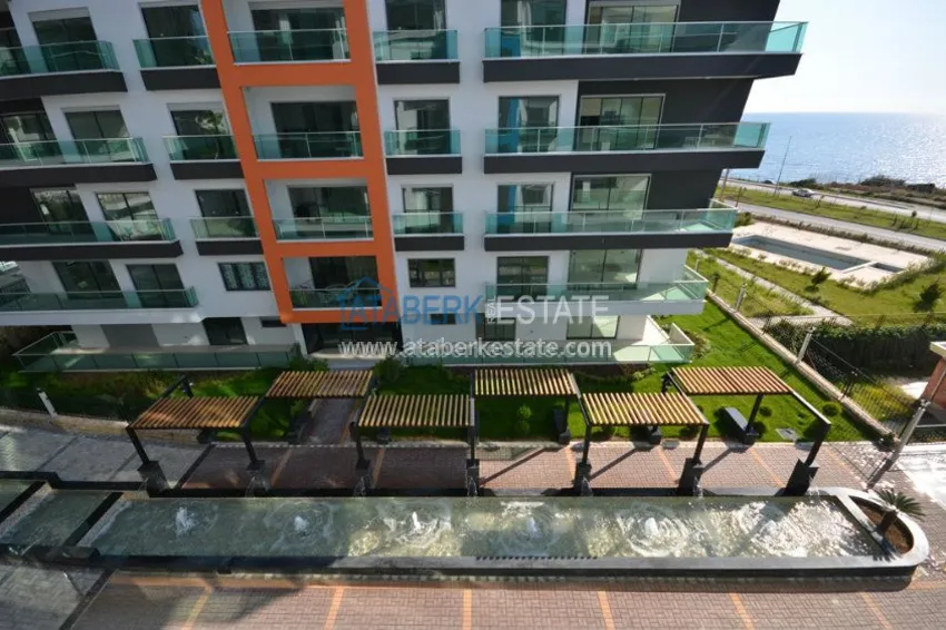 Прекрасные апартаменты в элитном жилом комплексе на первой береговой линии 43